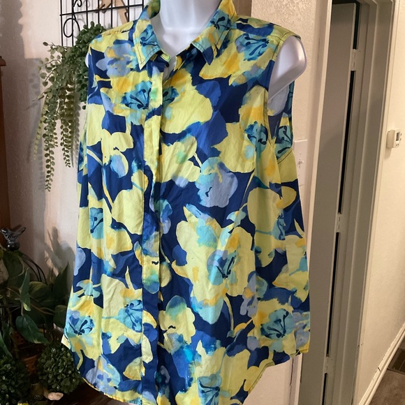 Liz Claiborne Tops - Liz Claiborne Blue and Yellow Patterned Blouse